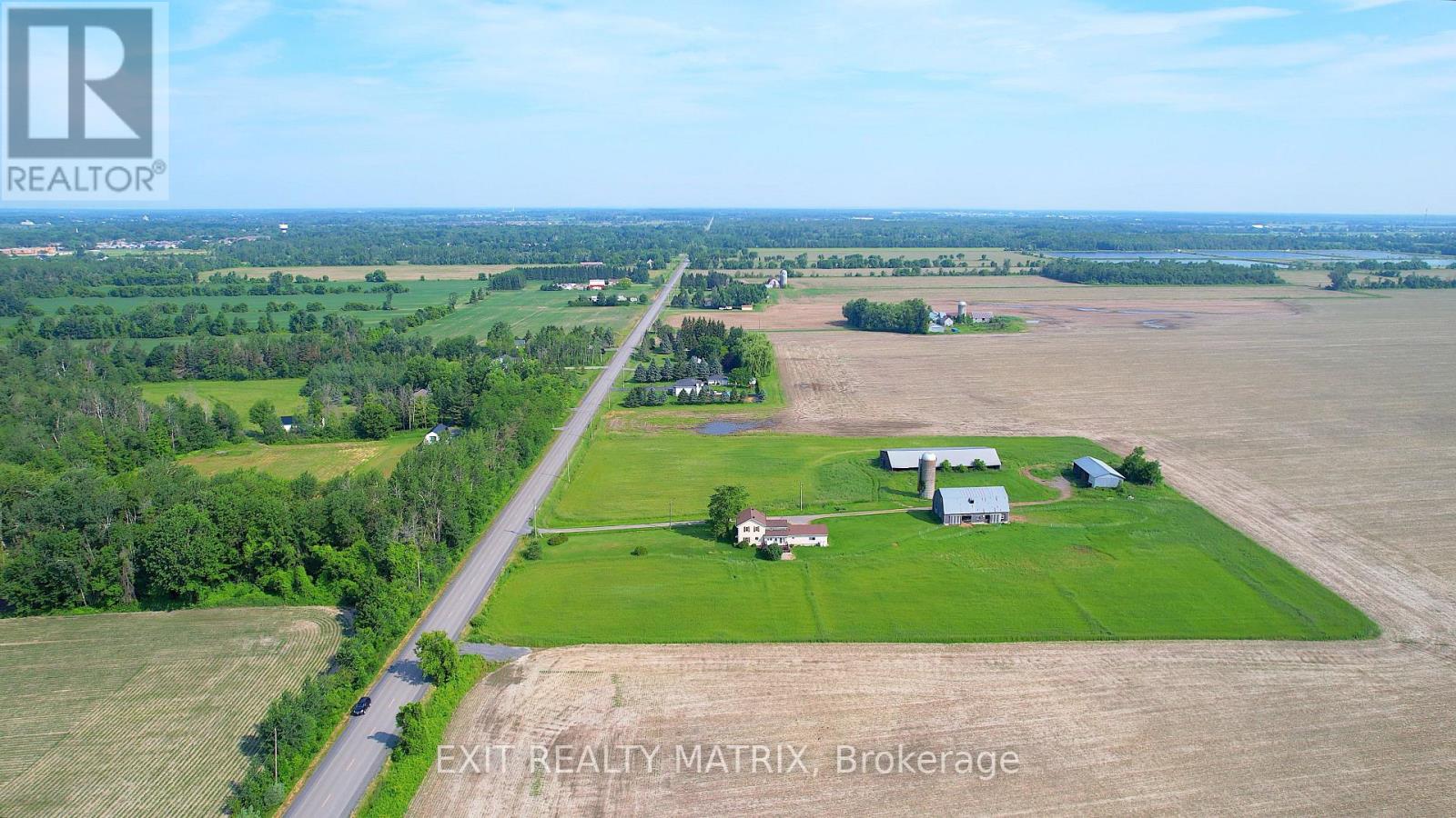 1467 Wade Road, Russell, Ontario  K4R 1E5 - Photo 2 - X12392664