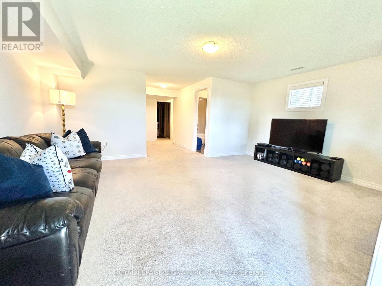 10 Zanetta Crescent, Brampton, Ontario  L6Y 6A3 - Photo 26 - W12392558