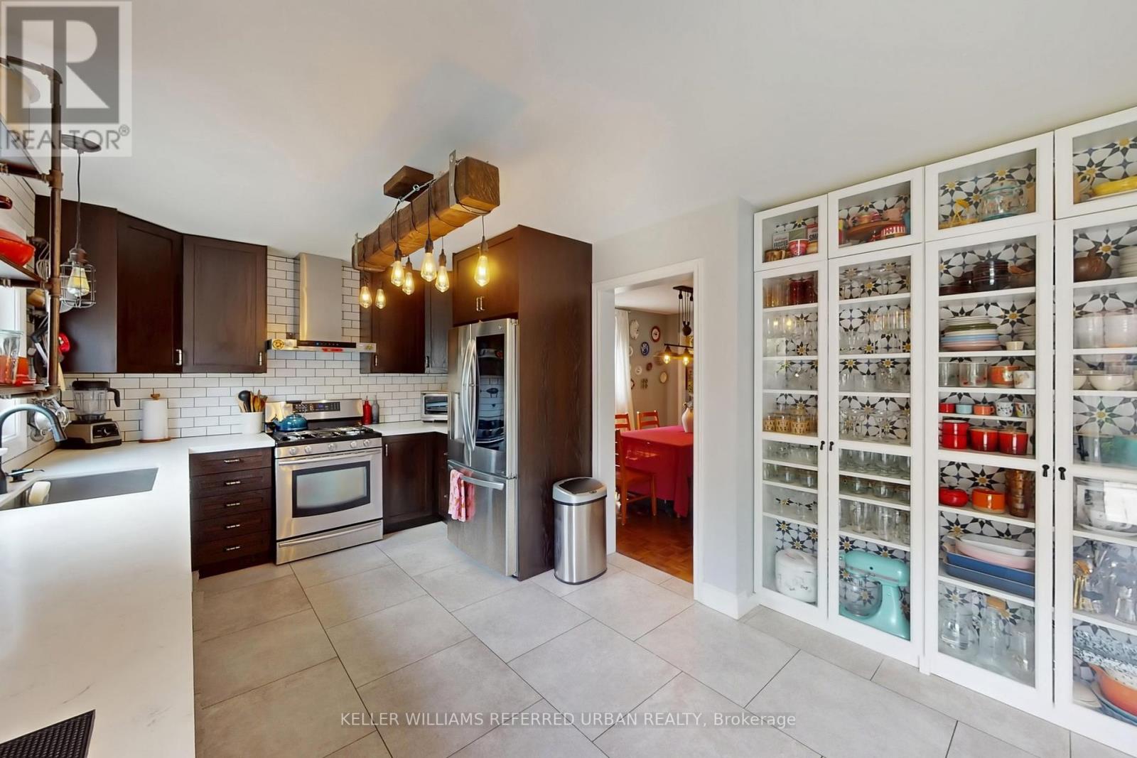 4489 Gladebrook Crescent, Mississauga (East Credit), Ontario  L5V 1E5 - Photo 15 - W12392570