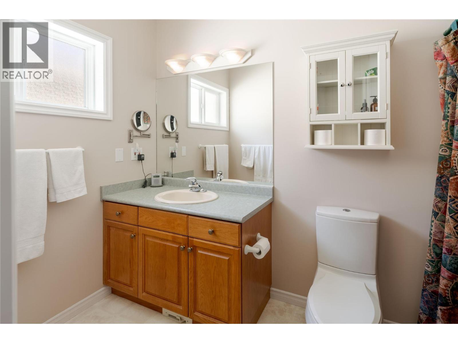 419 Providence Avenue, Kelowna, British Columbia  V1W 4S8 - Photo 10 - 10362340