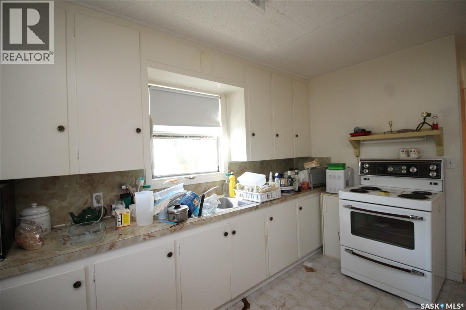 810 2nd Avenue S, Simmie, Saskatchewan  S0N 2N0 - Photo 7 - SK016453