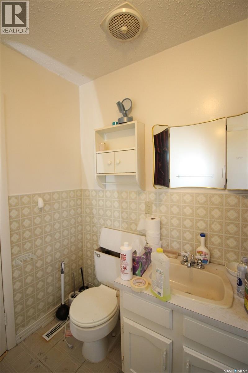 810 2nd Avenue S, Simmie, Saskatchewan  S0N 2N0 - Photo 19 - SK016453