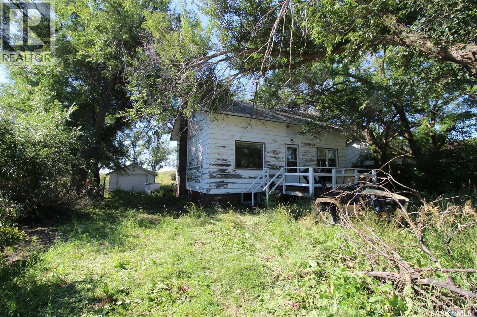 810 2nd Avenue S, Simmie, Saskatchewan  S0N 2N0 - Photo 33 - SK016453