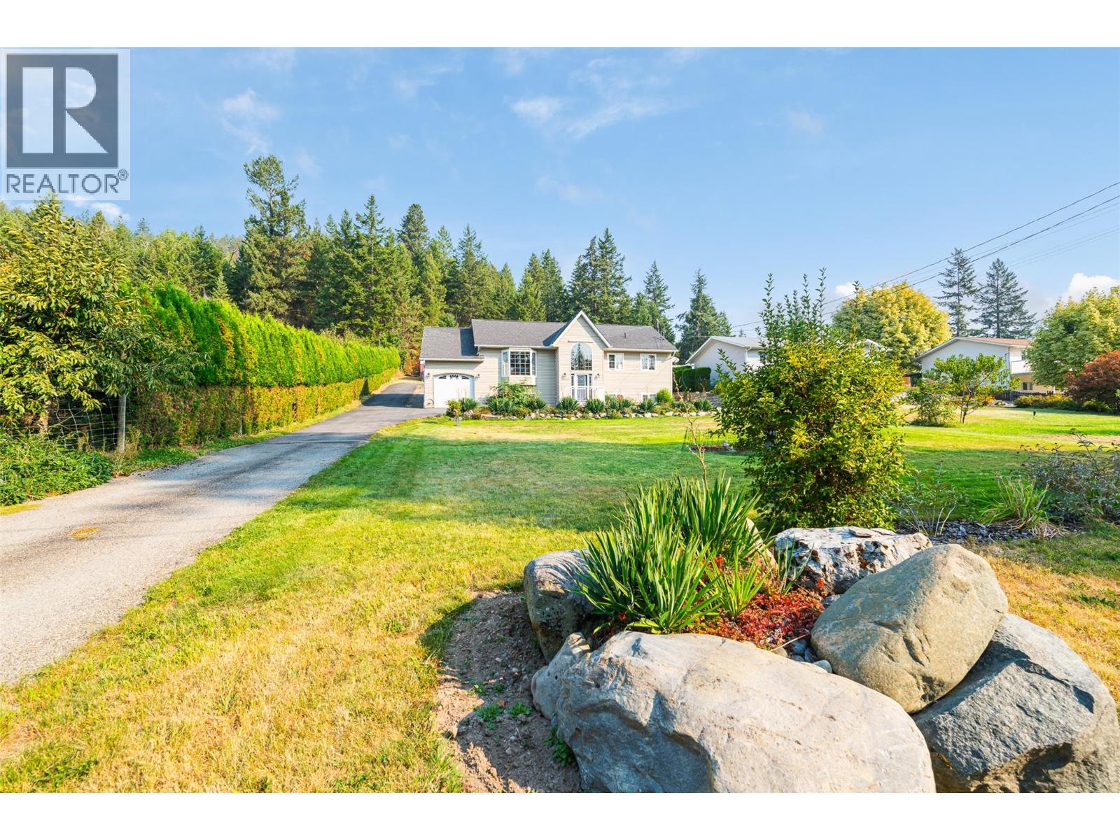 3900 Haskins Road E, Creston, British Columbia V0B 1G1 - Photo 1 - 10362015