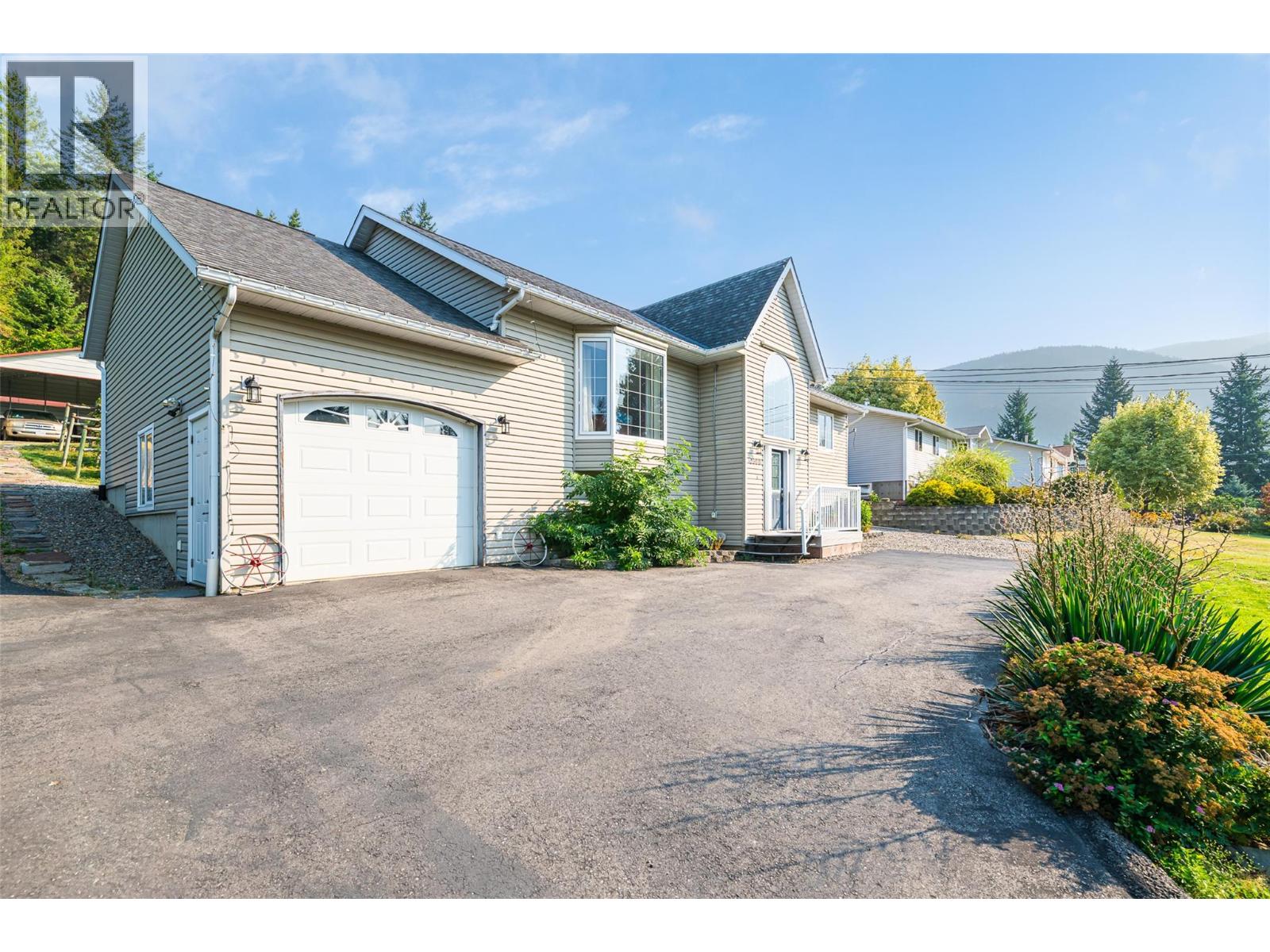 3900 Haskins Road E, Creston, British Columbia V0B 1G1 - Photo 13 - 10362015