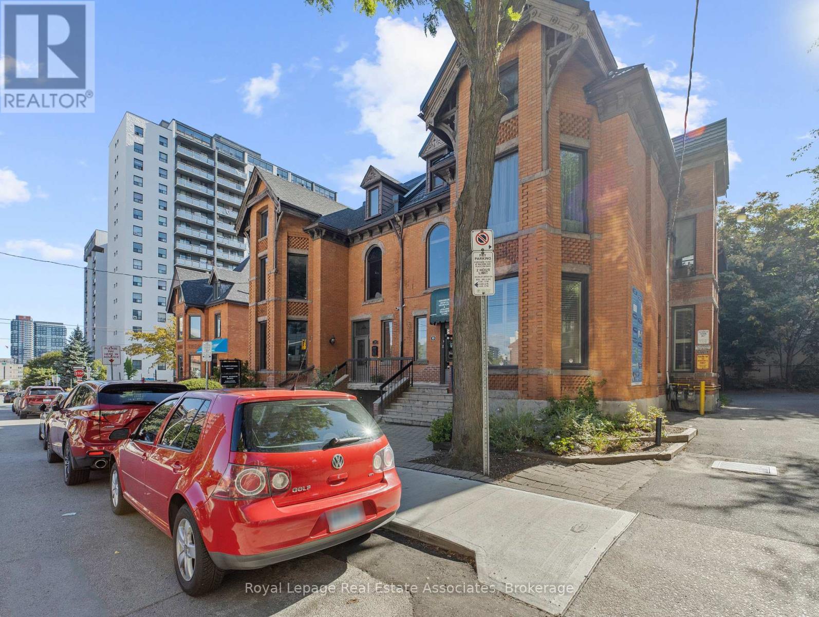 189 Hughson Street S, Hamilton, Ontario  L8N 2B6 - Photo 3 - X12392551