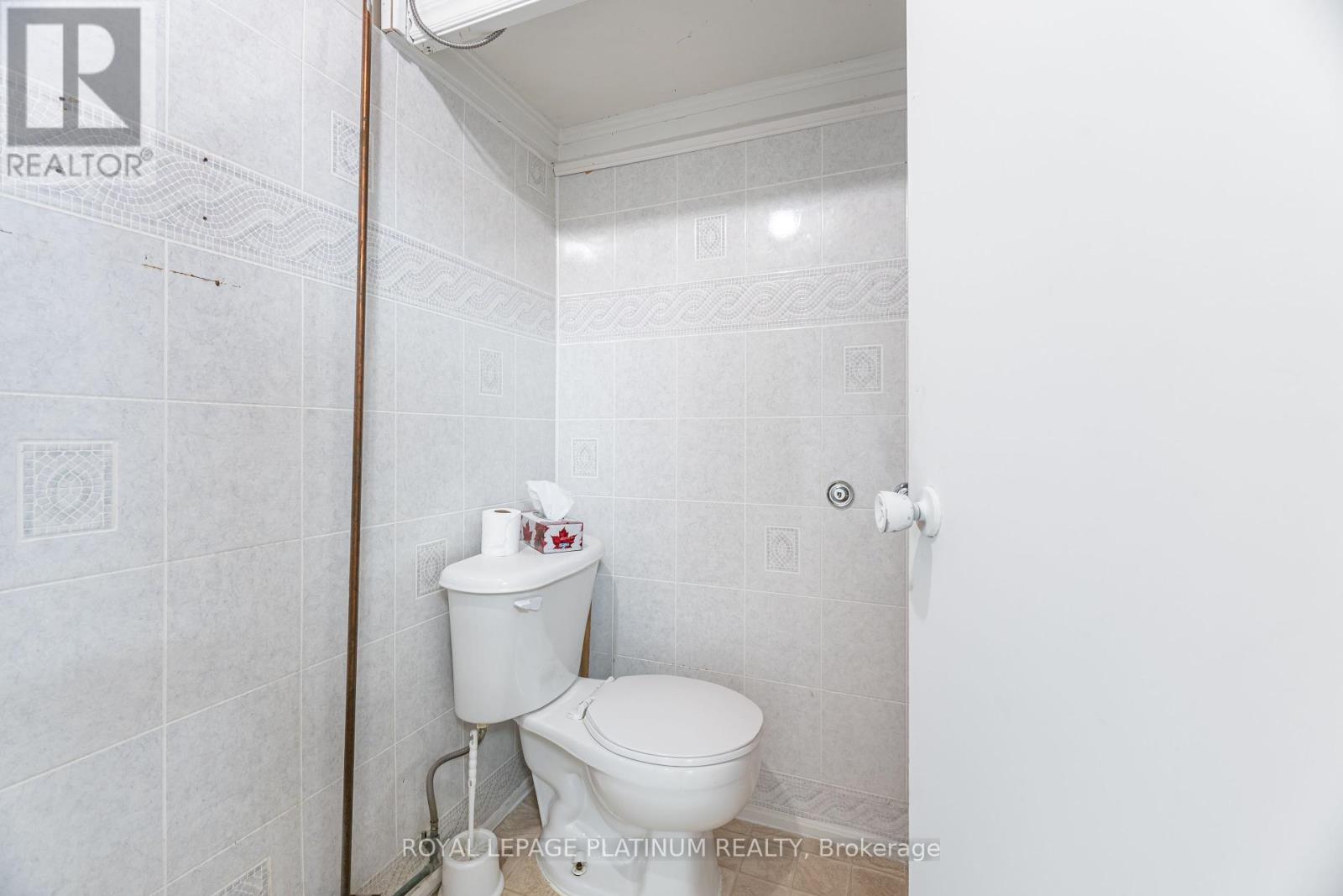 2 - 481 Dundas Street W, Belleville, Ontario  K8P 1B6 - Photo 16 - X12392555