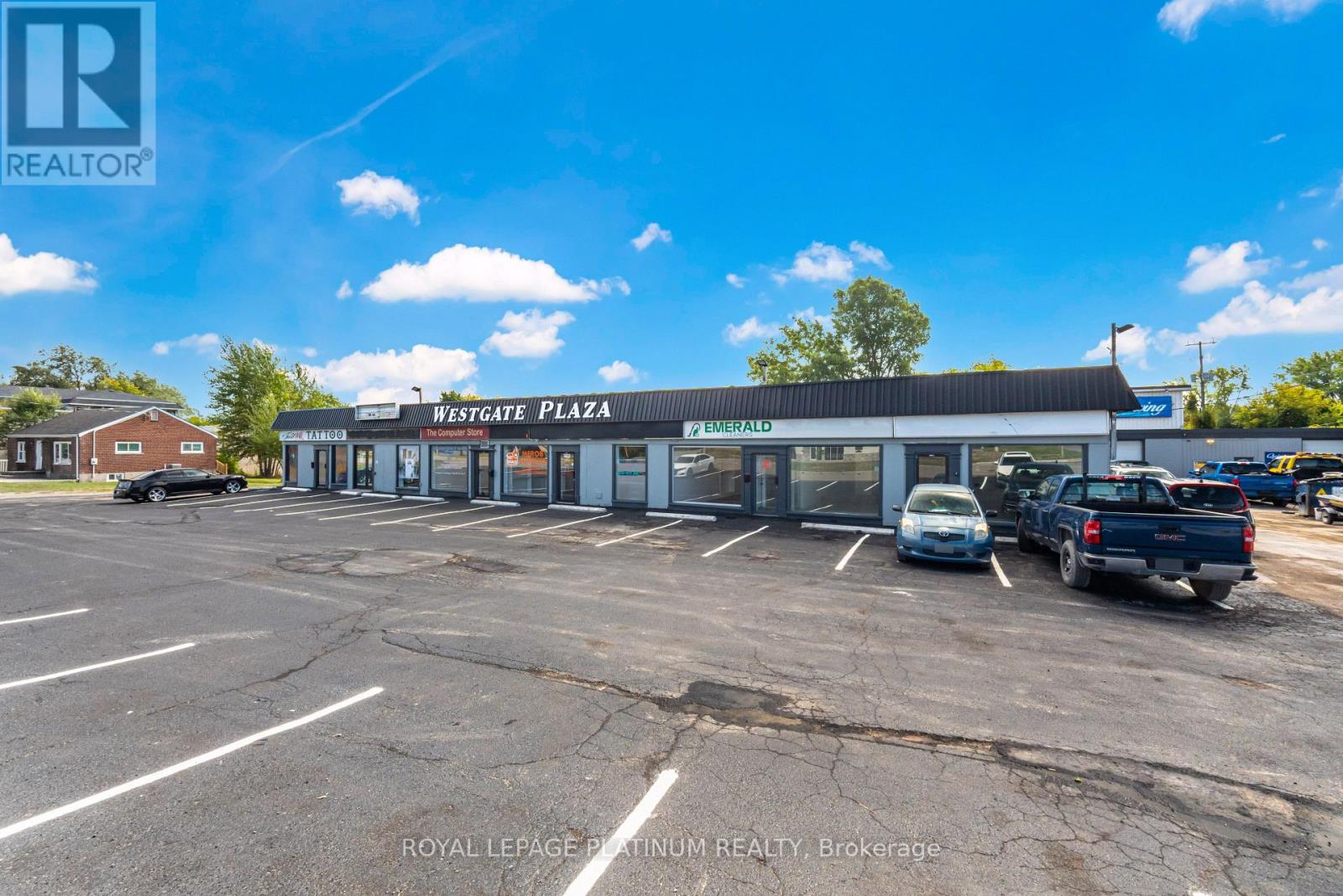 2 - 481 Dundas Street W, Belleville, Ontario  K8P 1B6 - Photo 5 - X12392555