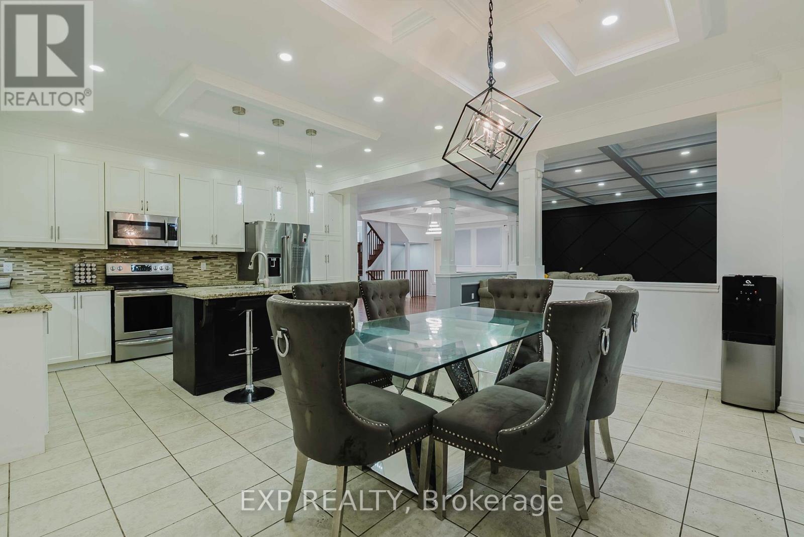 130 Kingsview Drive, Hamilton, Ontario  L8J 3X5 - Photo 21 - X12365626