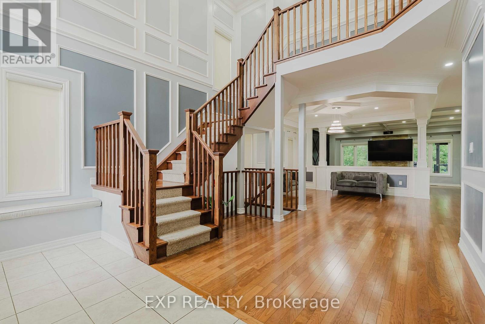 130 Kingsview Drive, Hamilton, Ontario  L8J 3X5 - Photo 23 - X12365626