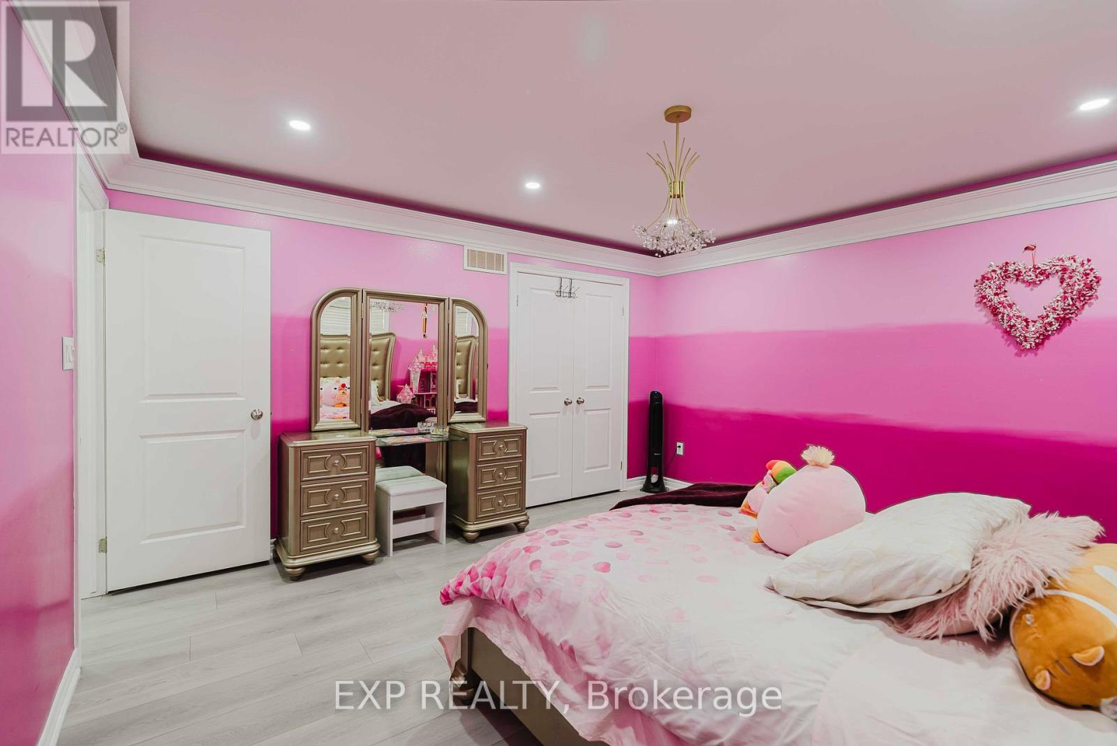 130 Kingsview Drive, Hamilton, Ontario  L8J 3X5 - Photo 35 - X12365626