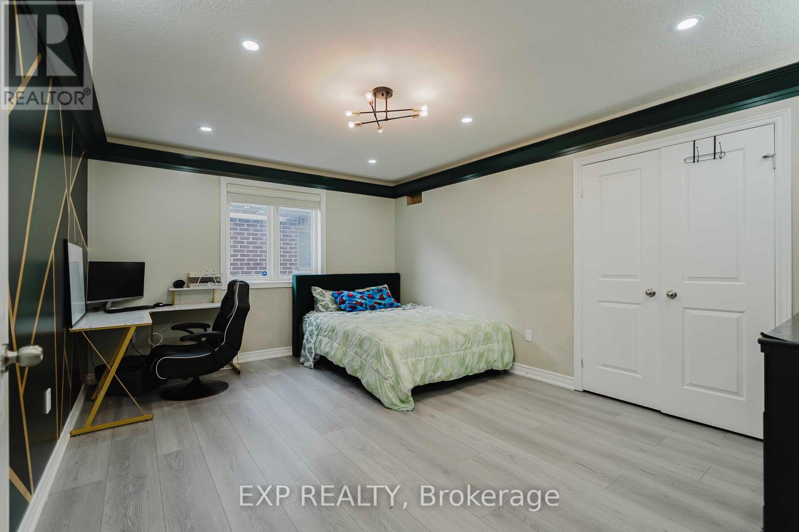 130 Kingsview Drive, Hamilton, Ontario  L8J 3X5 - Photo 31 - X12365626