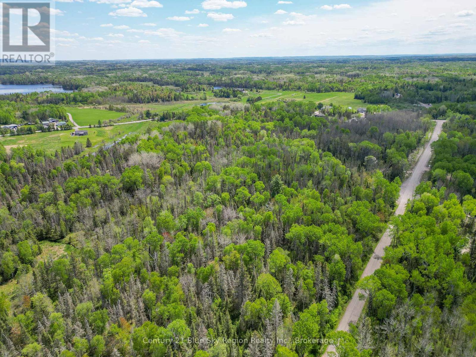 13 One Mile Road, East Ferris, Ontario  P0H 1K0 - Photo 9 - X12392444