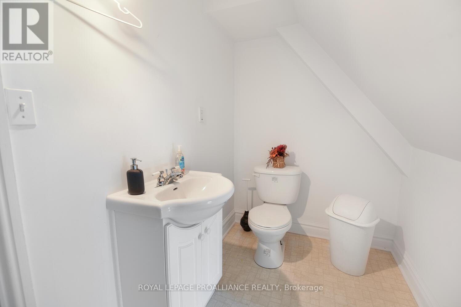 84 Park Street, Brockville, Ontario  K6V 2G7 - Photo 26 - X12379679