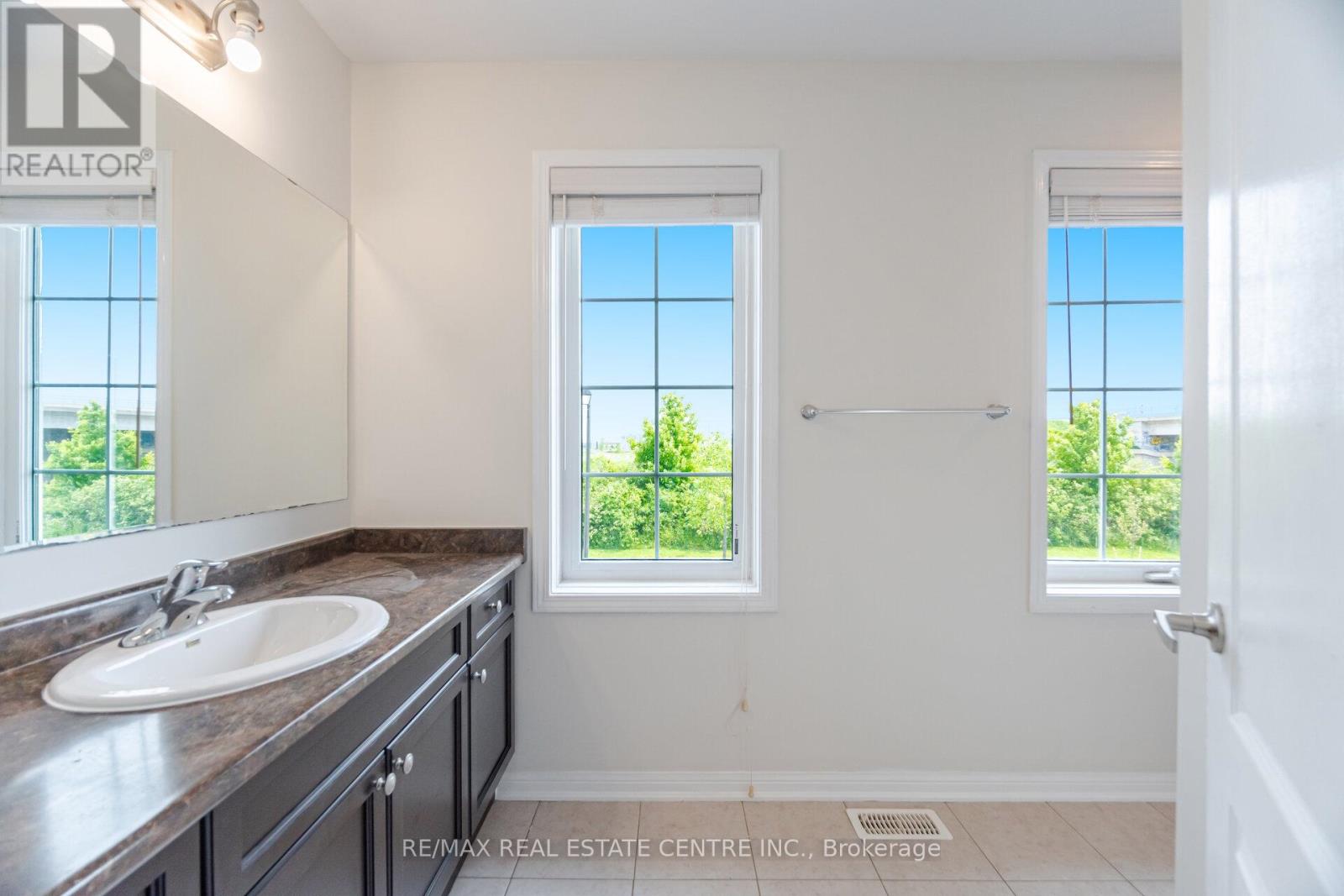 186 Gleave Terrace, Milton, Ontario  L9T 8N5 - Photo 28 - W12202195