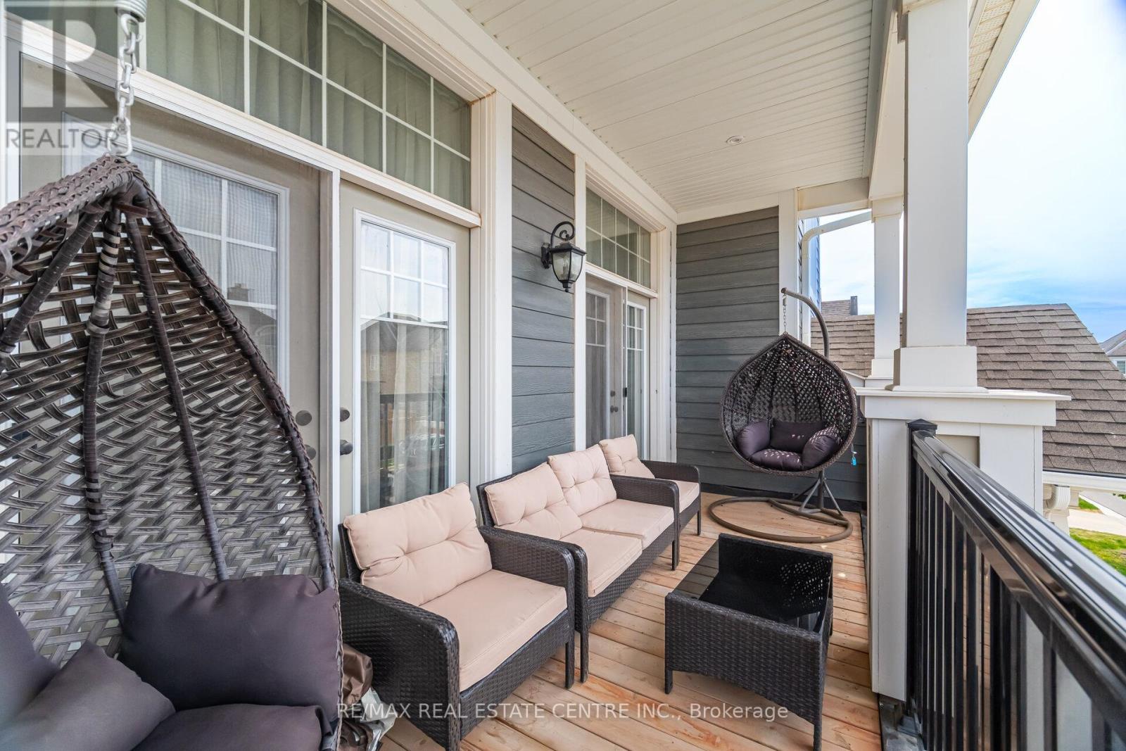 156 Camellia Crescent, Oakville, Ontario  L6H 1L2 - Photo 16 - W12332888