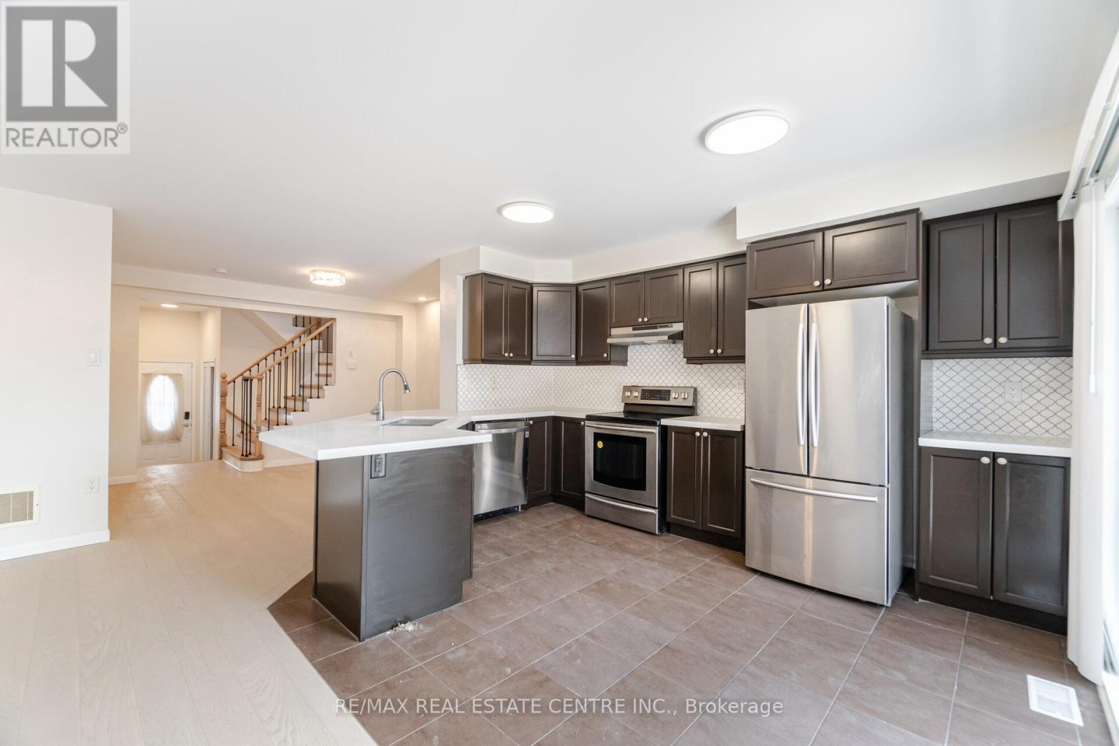 186 Gleave Terrace, Milton, Ontario  L9T 8N5 - Photo 18 - W12202195
