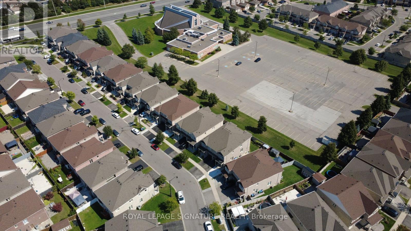 10 Zanetta Crescent, Brampton, Ontario  L6Y 6A3 - Photo 30 - W12392558