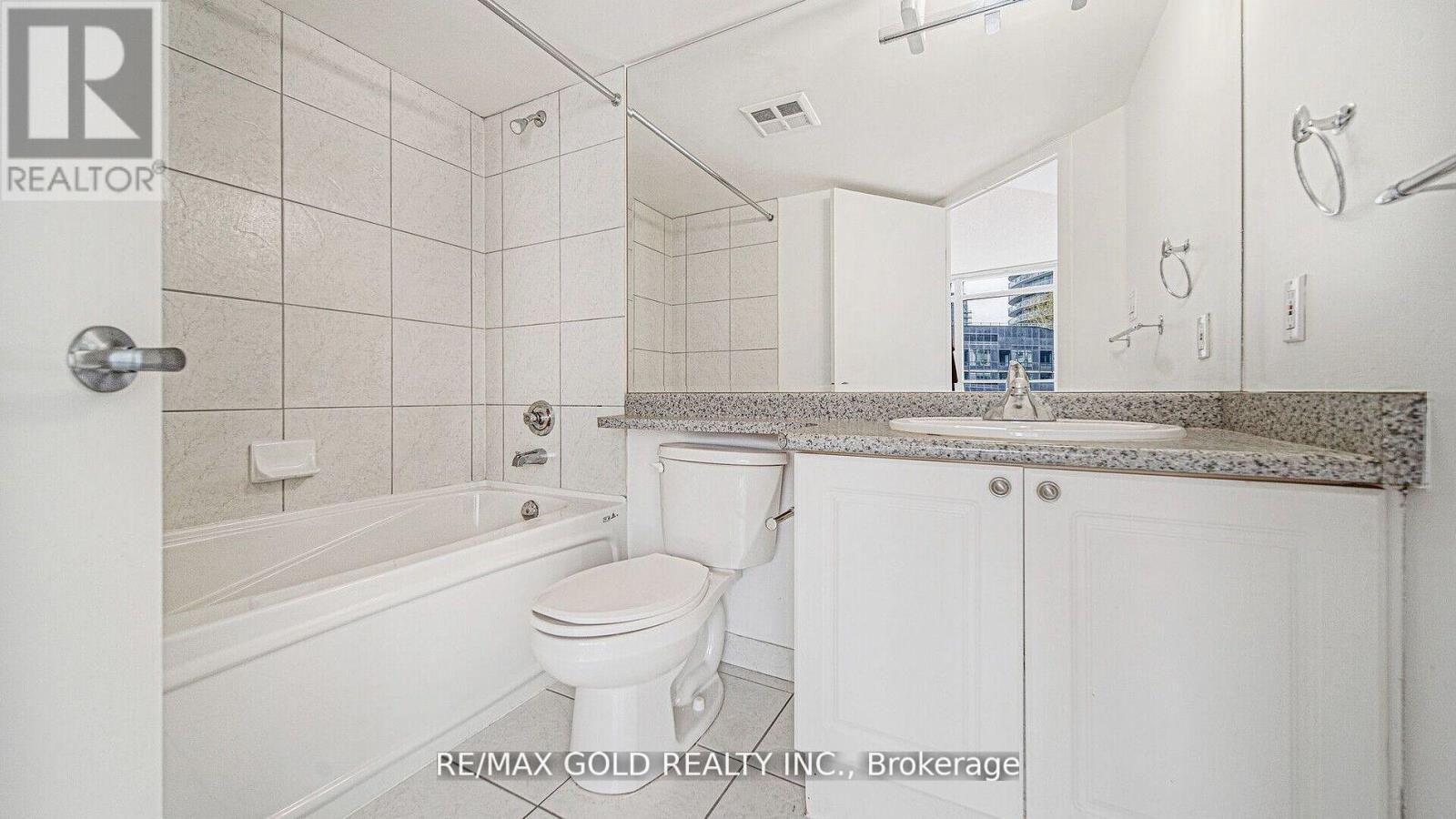 509 - 550 Queens Quay W, Toronto, Ontario  M5V 3M8 - Photo 15 - C12392650