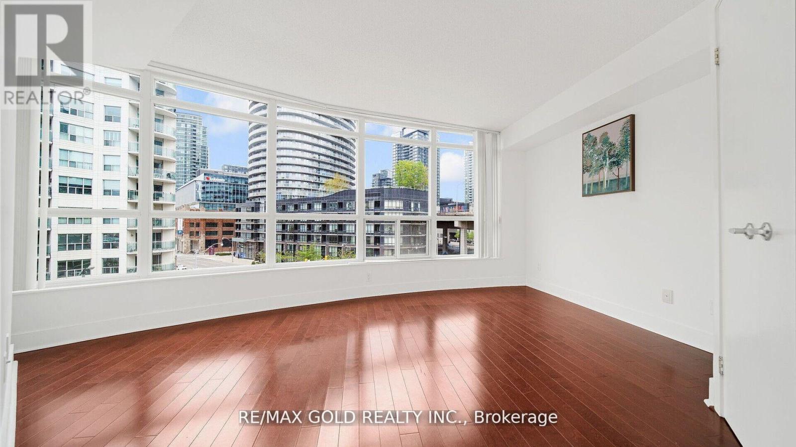 509 - 550 Queens Quay W, Toronto, Ontario  M5V 3M8 - Photo 8 - C12392650