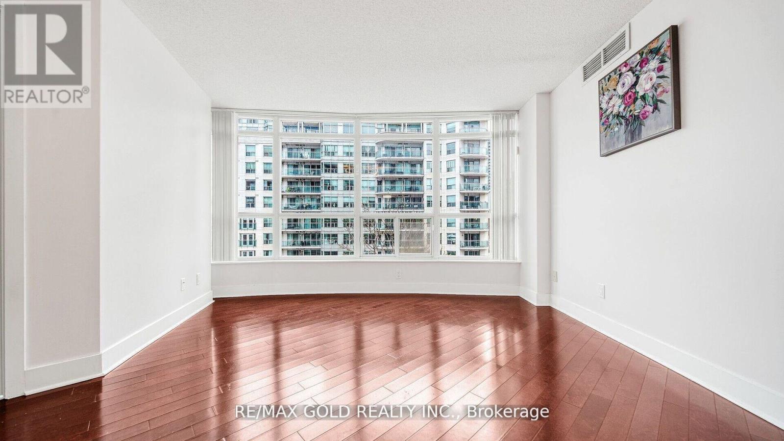 509 - 550 Queens Quay W, Toronto, Ontario  M5V 3M8 - Photo 9 - C12392650