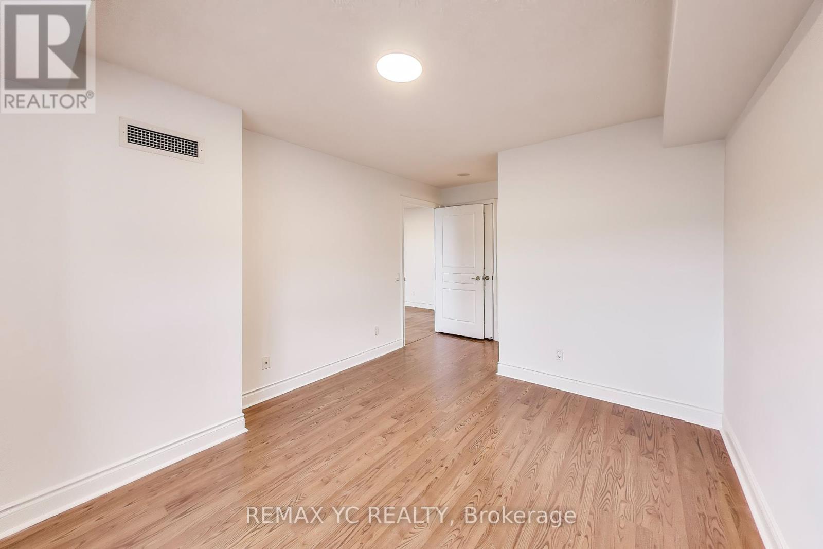 2001 - 10 Northtown Way, Toronto, Ontario  M2N 7L4 - Photo 9 - C12392674