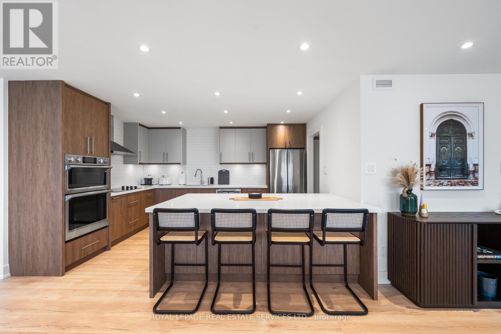2008 - 175 Cumberland Street, Toronto, Ontario  M5R 3M9 - Photo 13 - C12392716