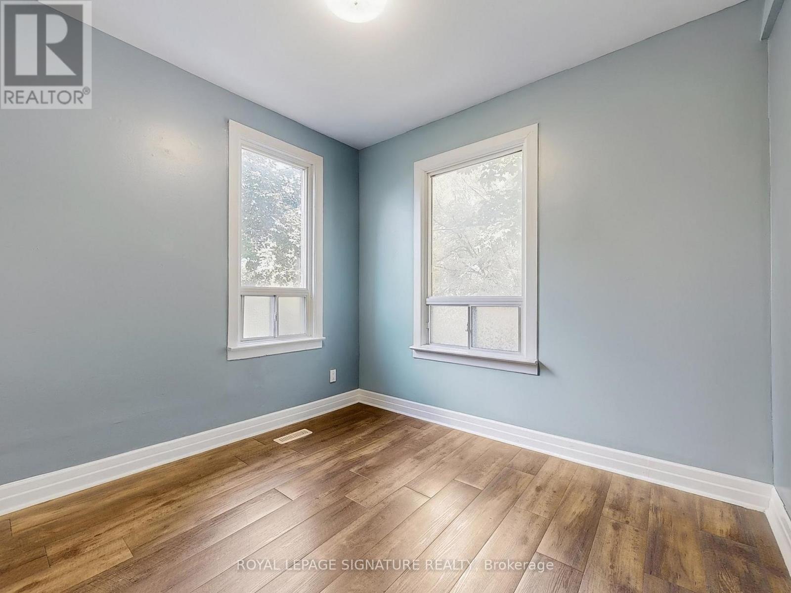 17 Austin Avenue, Toronto (South Riverdale), Ontario  M4M 1V7 - Photo 13 - E12392719