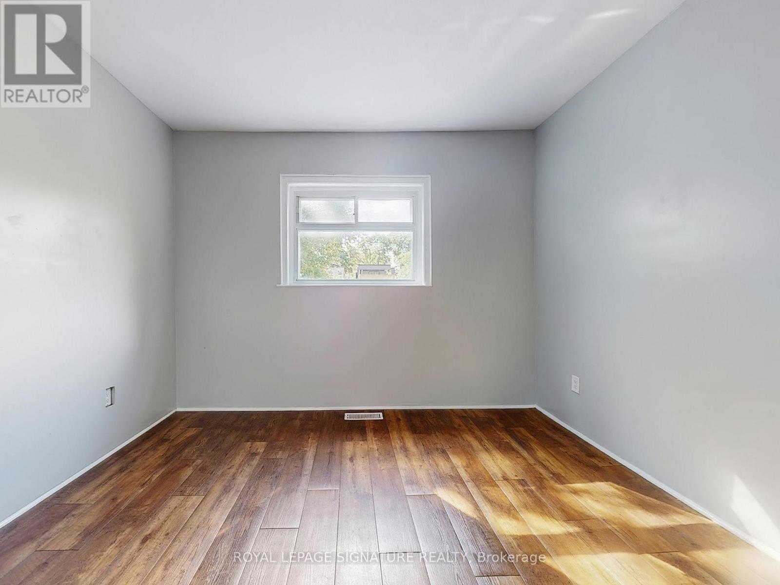 17 Austin Avenue, Toronto (South Riverdale), Ontario  M4M 1V7 - Photo 24 - E12392719
