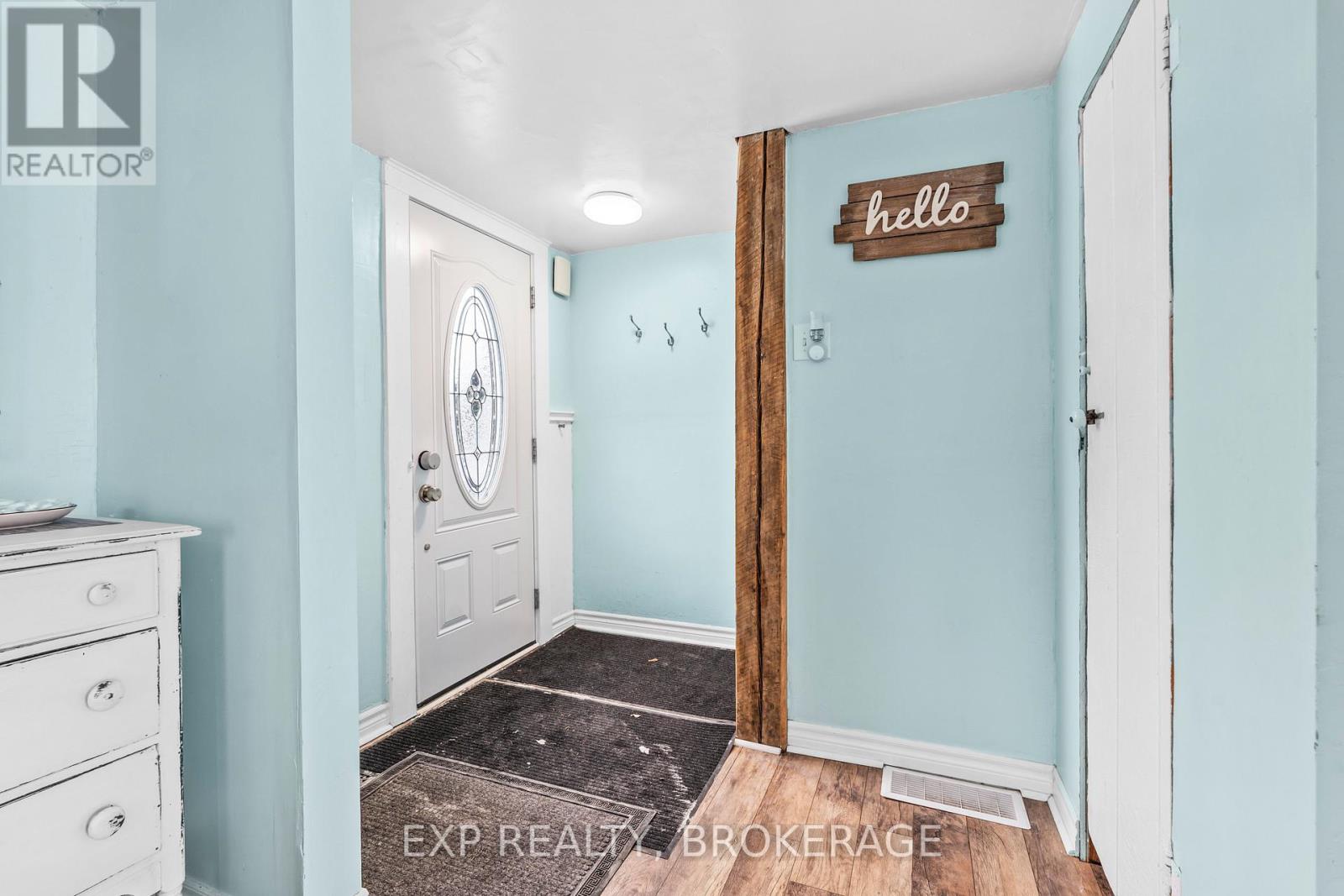590 Queen Street, Gananoque, Ontario  K7G 2B1 - Photo 10 - X12391295