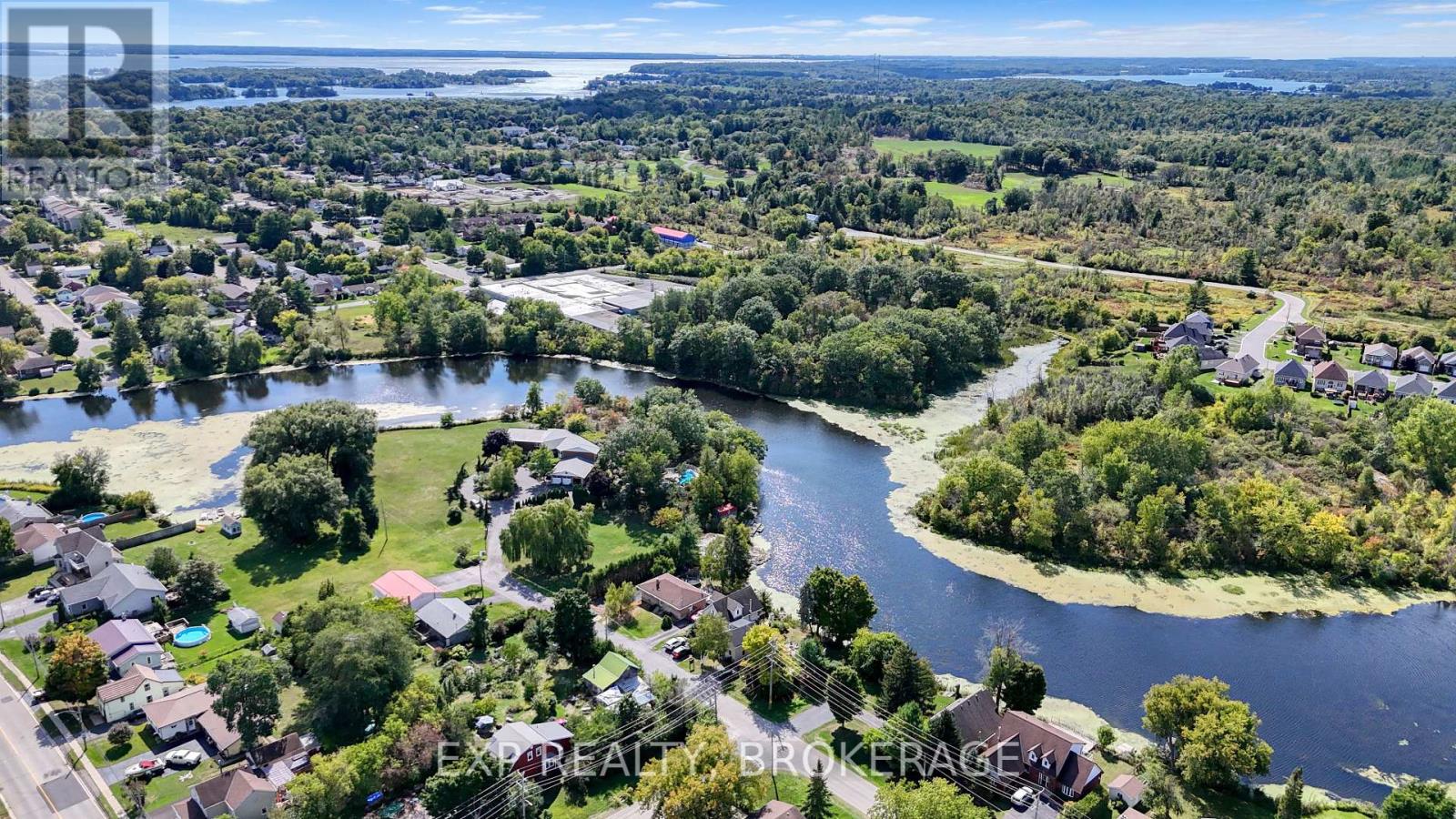 590 Queen Street, Gananoque, Ontario  K7G 2B1 - Photo 4 - X12391295