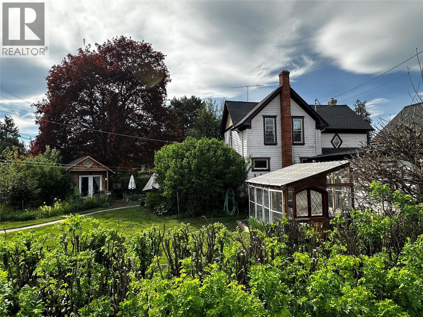 3720 Wood Avenue, Armstrong, British Columbia