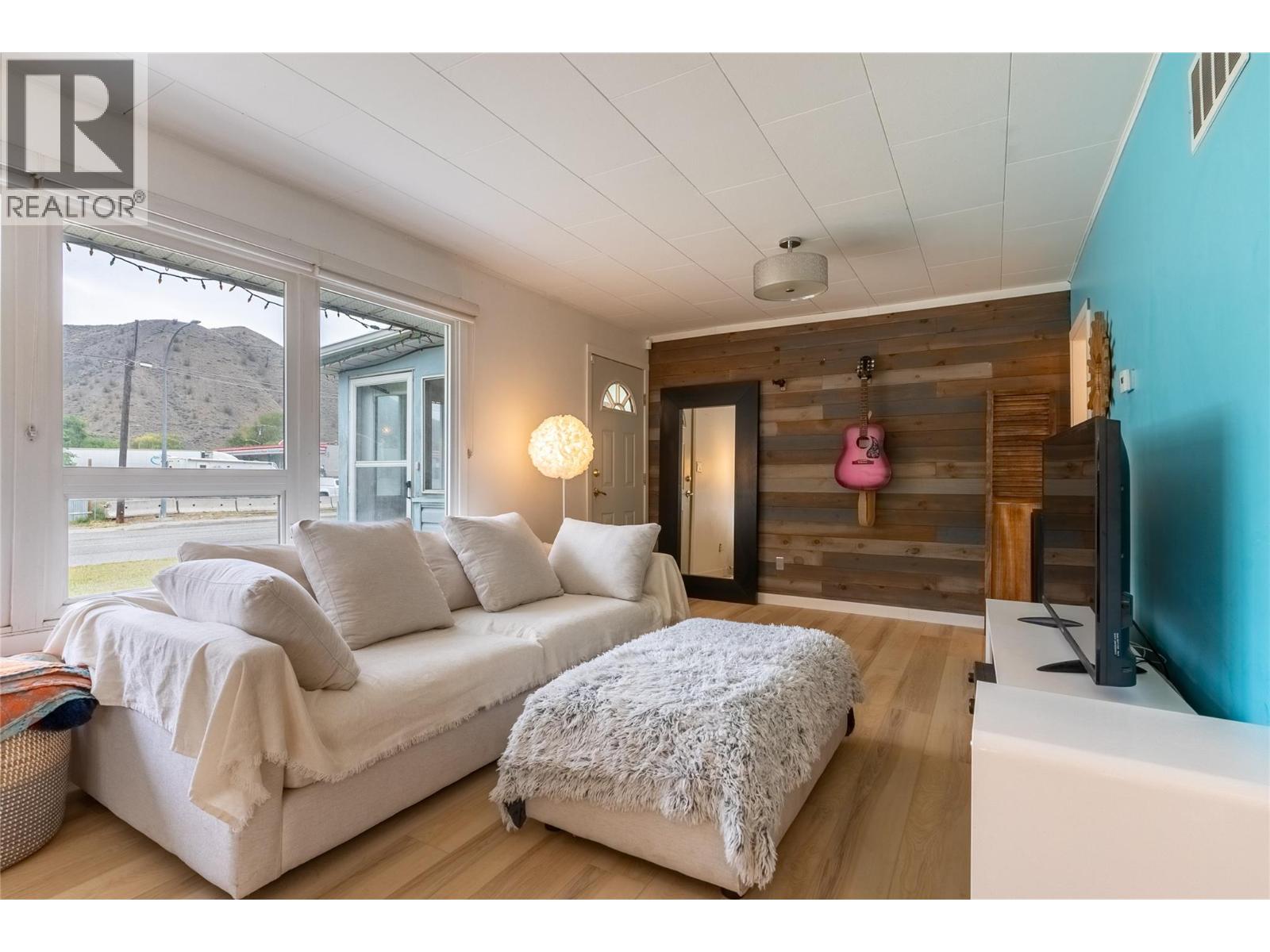 911 COLLINS Road, cache creek, British Columbia