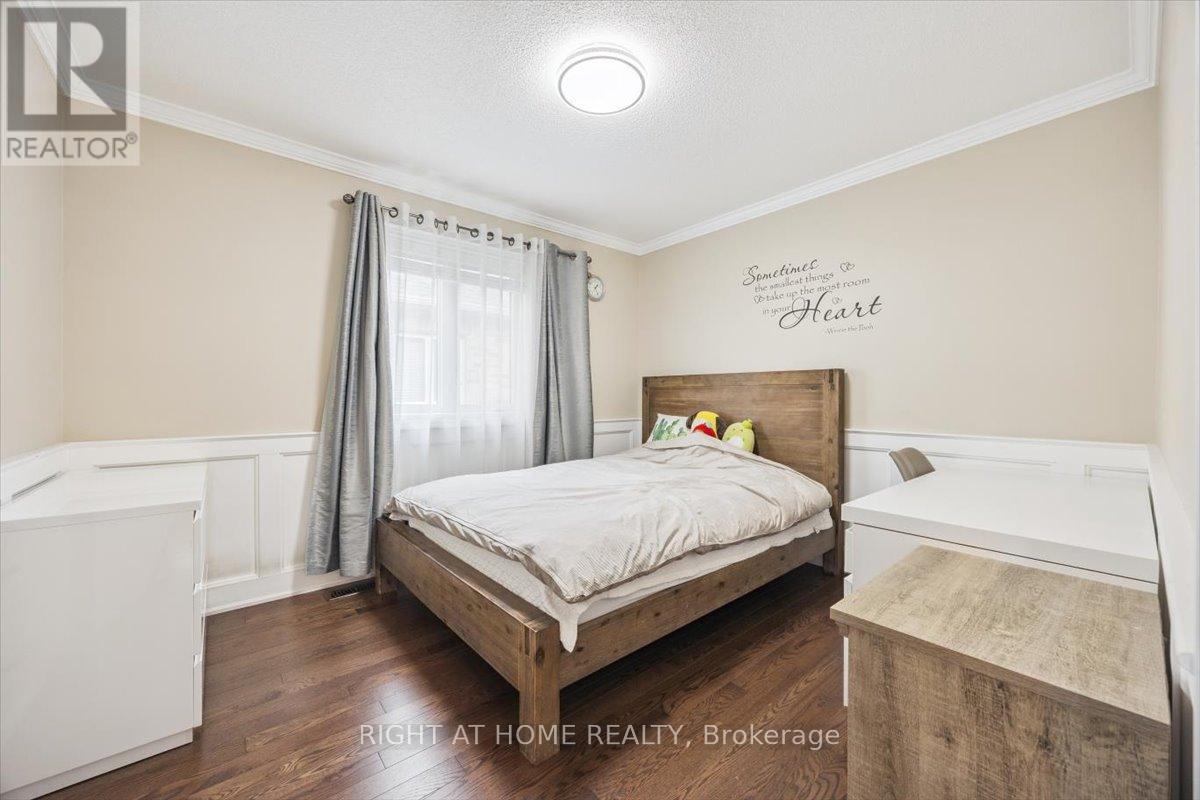 166 Gardiner Drive, Bradford West Gwillimbury, Ontario  L3Z 0J5 - Photo 18 - N12392627