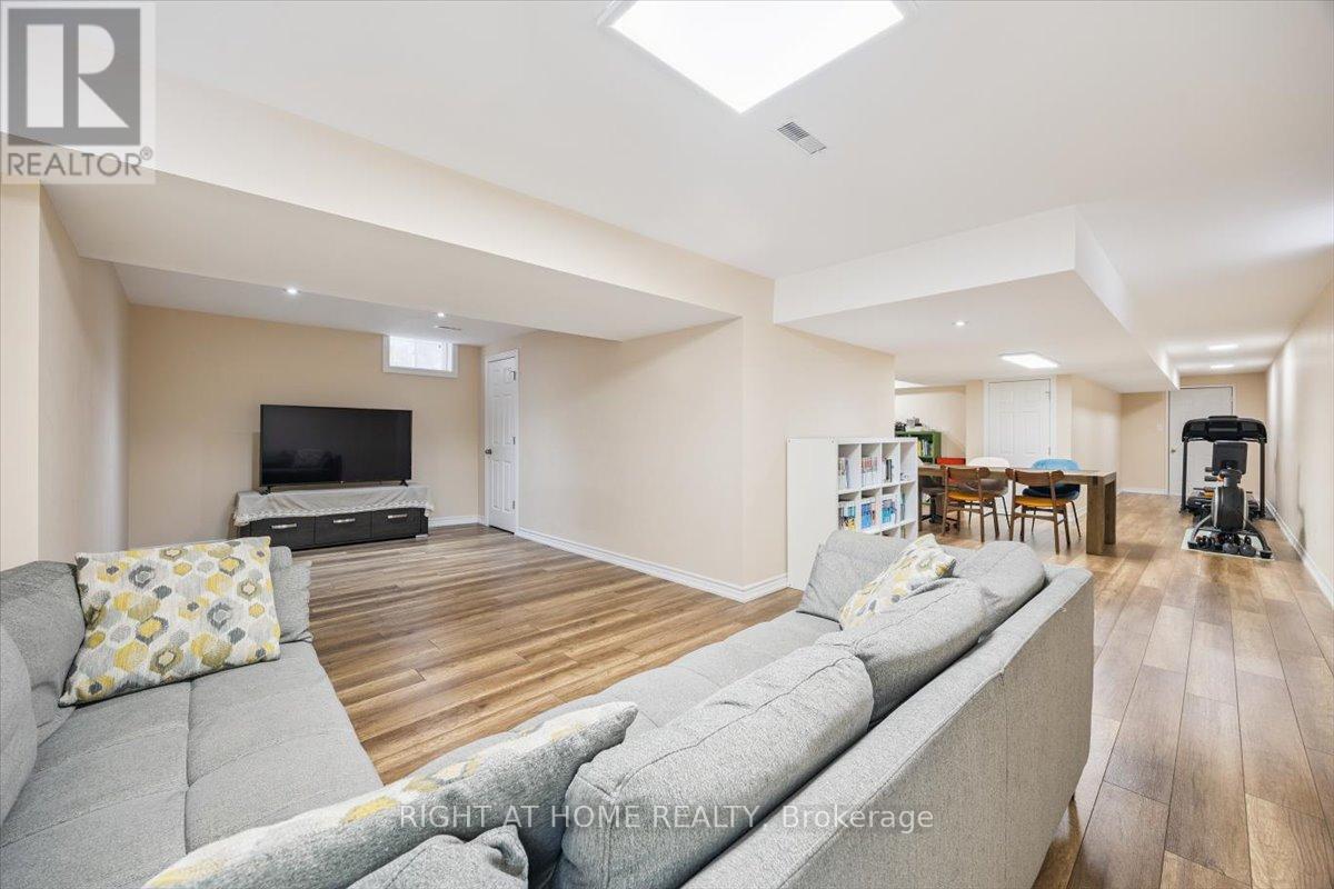166 Gardiner Drive, Bradford West Gwillimbury, Ontario  L3Z 0J5 - Photo 22 - N12392627