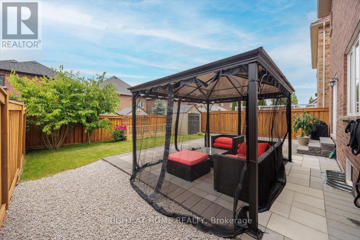 166 Gardiner Drive, Bradford West Gwillimbury, Ontario  L3Z 0J5 - Photo 24 - N12392627