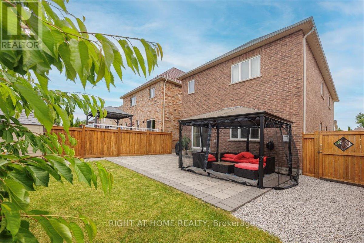 166 Gardiner Drive, Bradford West Gwillimbury, Ontario  L3Z 0J5 - Photo 25 - N12392627