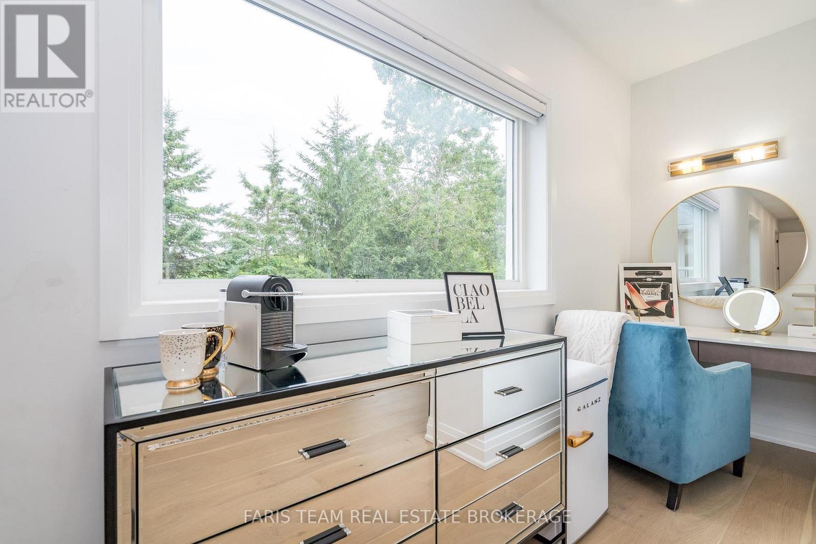 1174 Belle Aire Beach Road, Innisfil, Ontario  L0L 1C0 - Photo 20 - N12392725