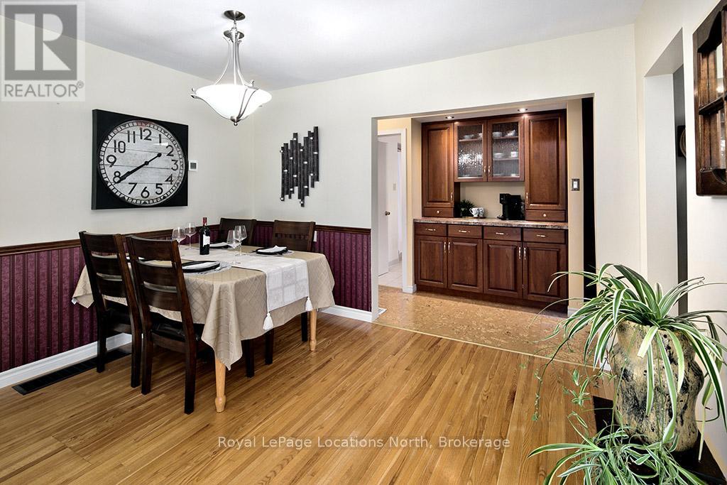 64 Ivan Street, Meaford, Ontario  N4L 1C8 - Photo 13 - X12392739