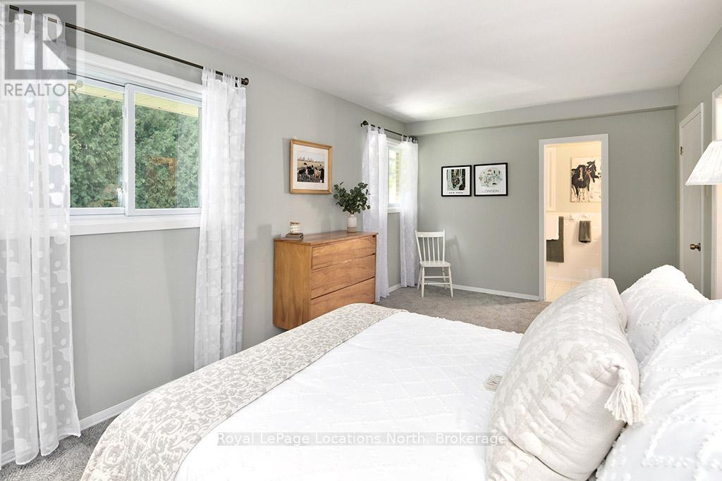 64 Ivan Street, Meaford, Ontario  N4L 1C8 - Photo 24 - X12392739
