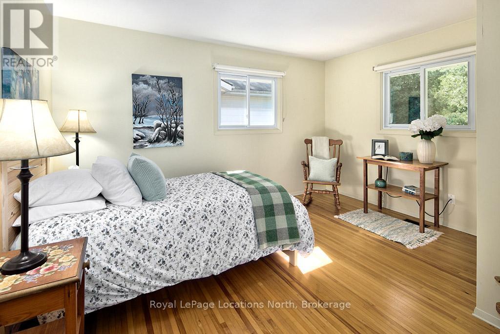 64 Ivan Street, Meaford, Ontario  N4L 1C8 - Photo 26 - X12392739