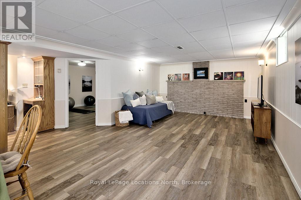 64 Ivan Street, Meaford, Ontario  N4L 1C8 - Photo 29 - X12392739