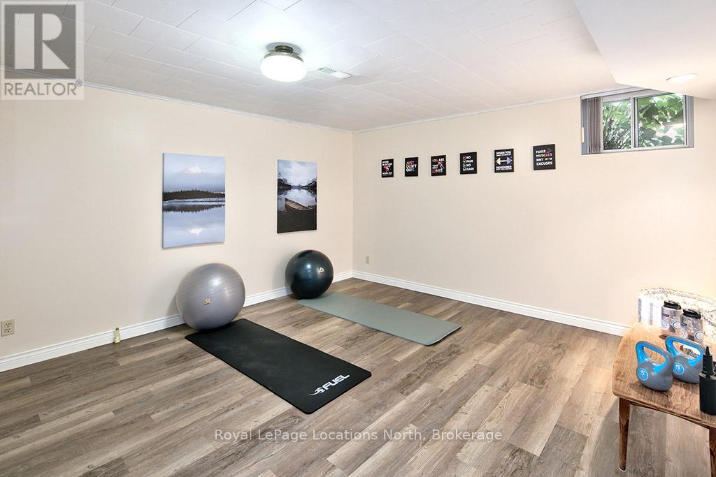 64 Ivan Street, Meaford, Ontario  N4L 1C8 - Photo 31 - X12392739