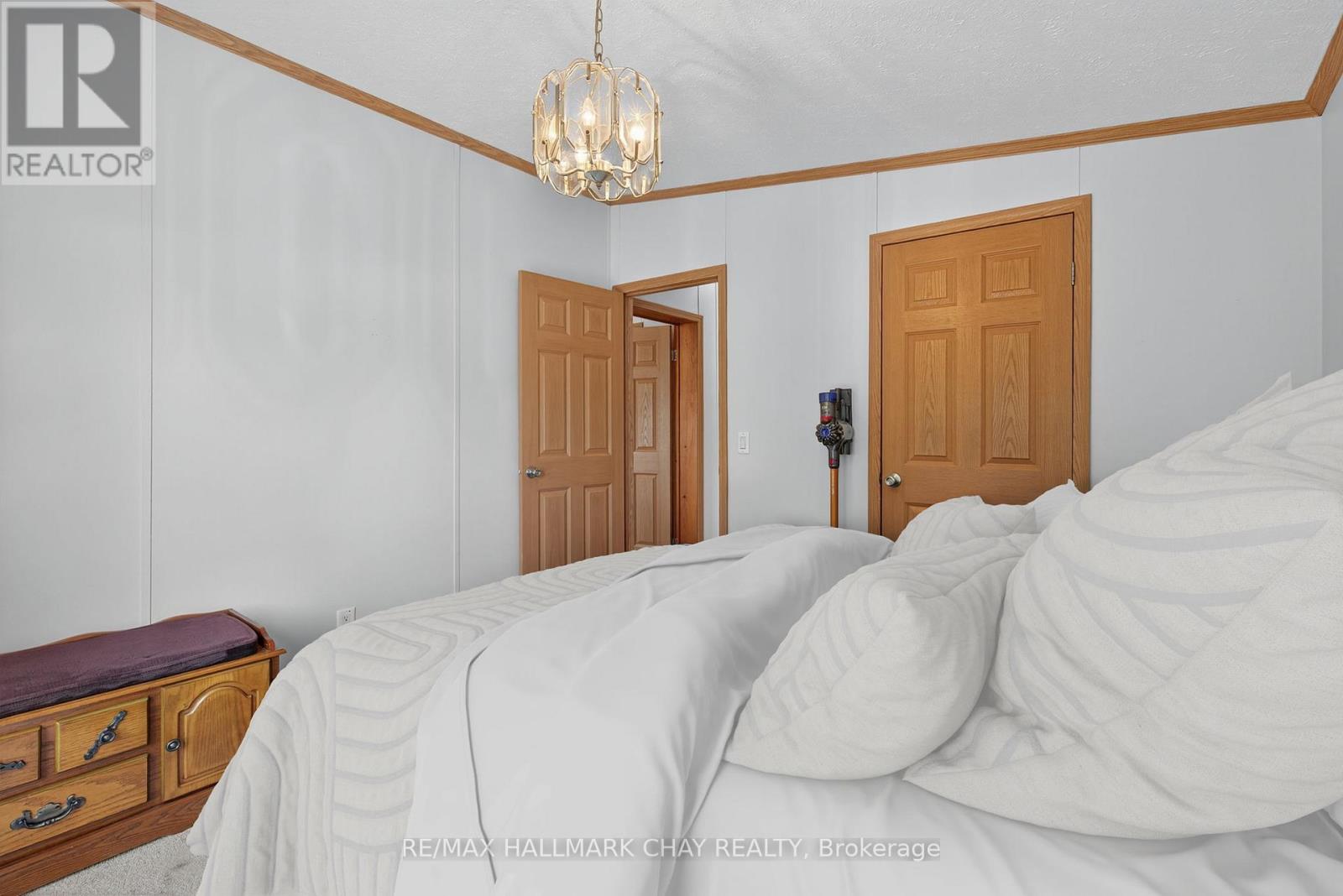 3 Illinois Crescent, Wasaga Beach, Ontario  L9Z 3A8 - Photo 12 - S12392648