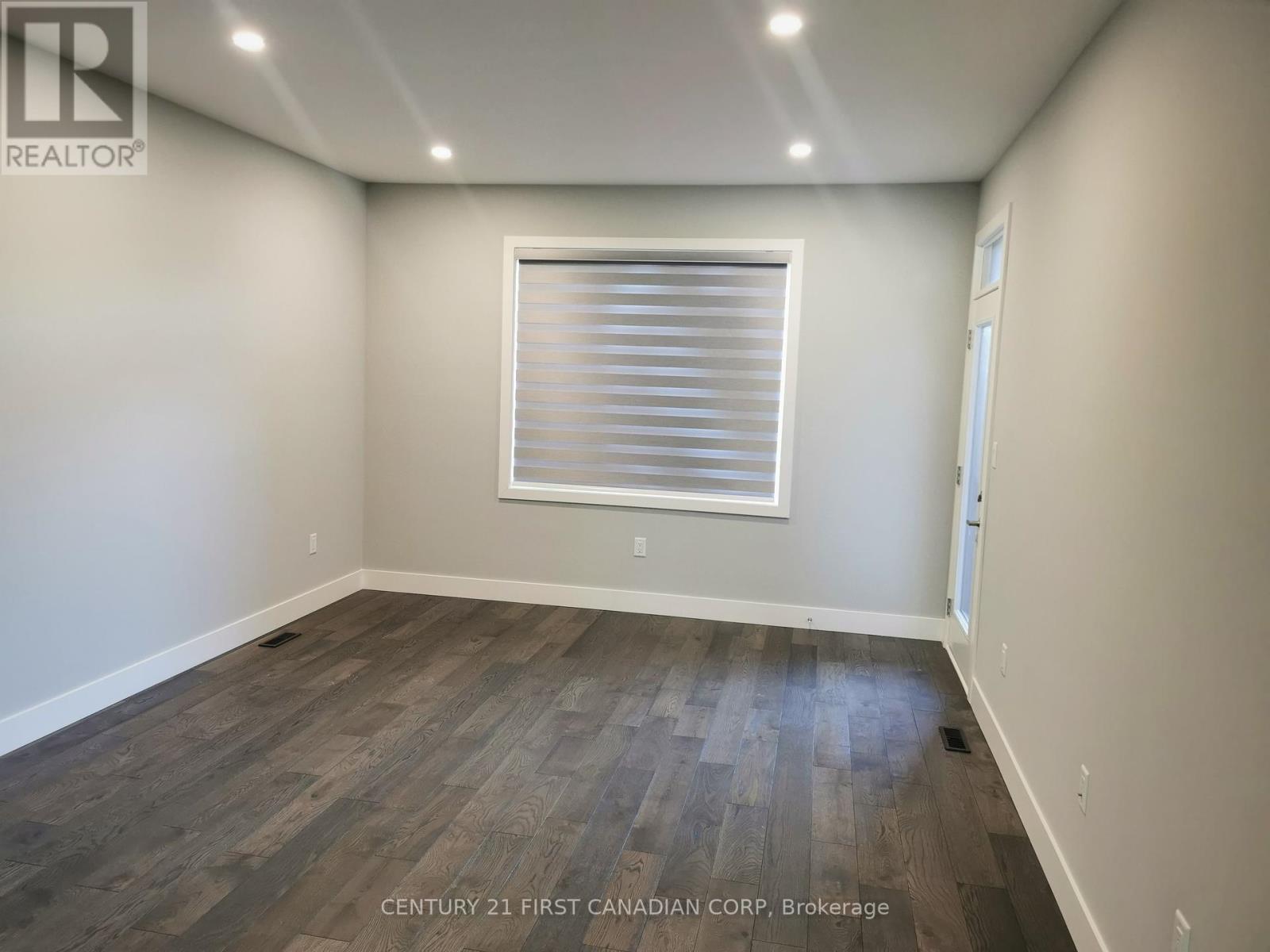 39 - 745 Chelton Road, London South (South U), Ontario  N6M 0A2 - Photo 17 - X12392730