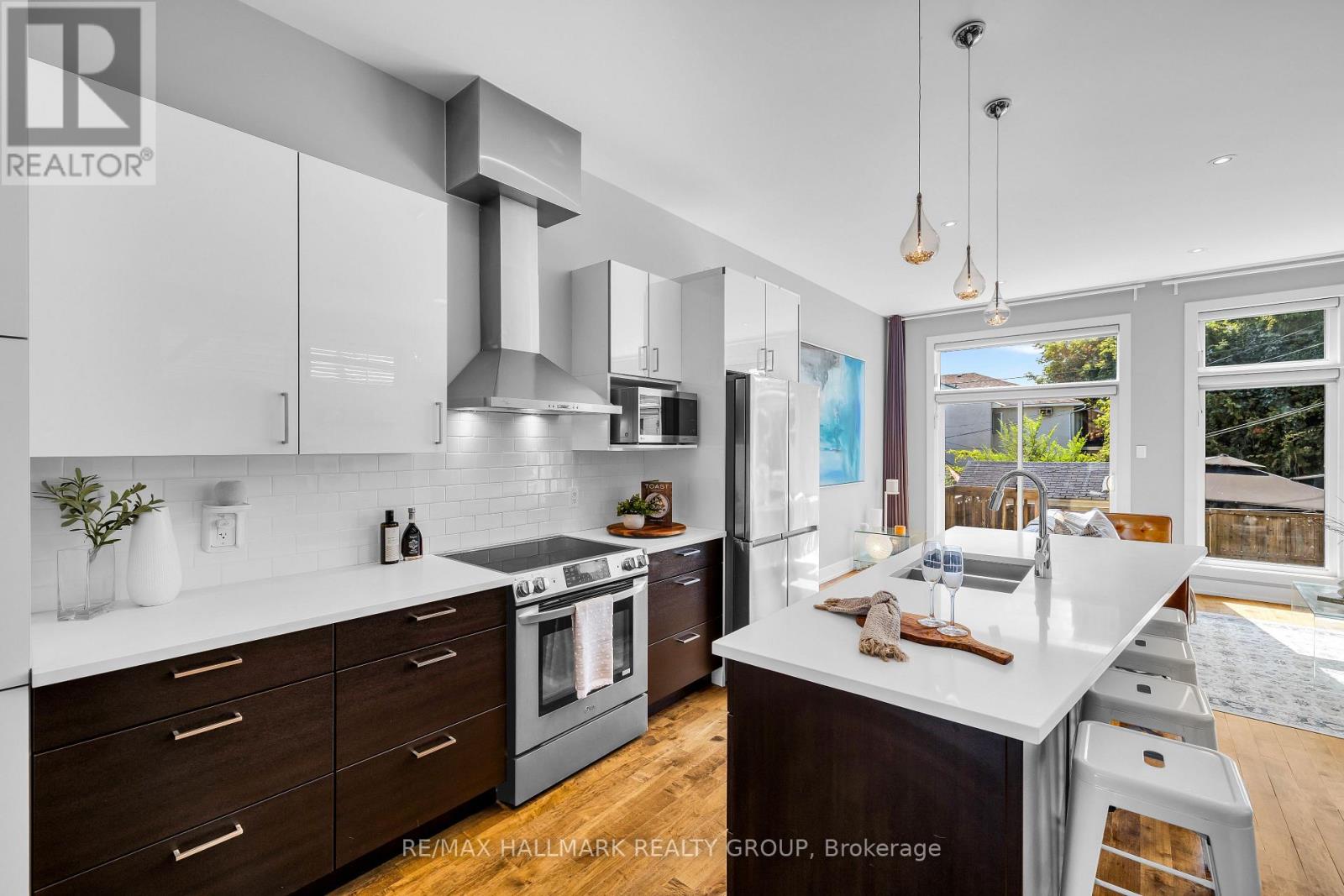 42b Young Street, Ottawa, Ontario  K1S 3H7 - Photo 5 - X12392776