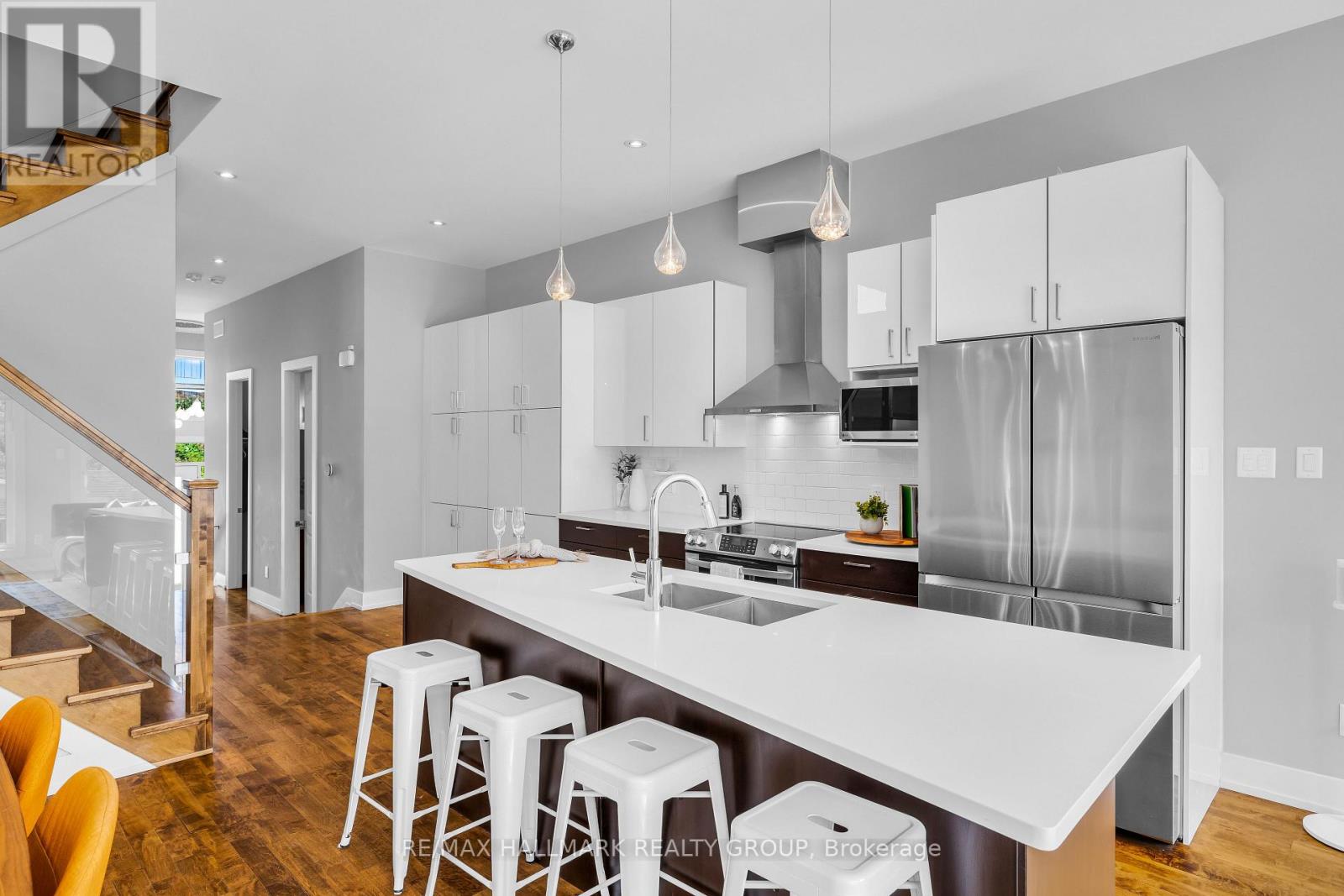 42b Young Street, Ottawa, Ontario  K1S 3H7 - Photo 6 - X12392776