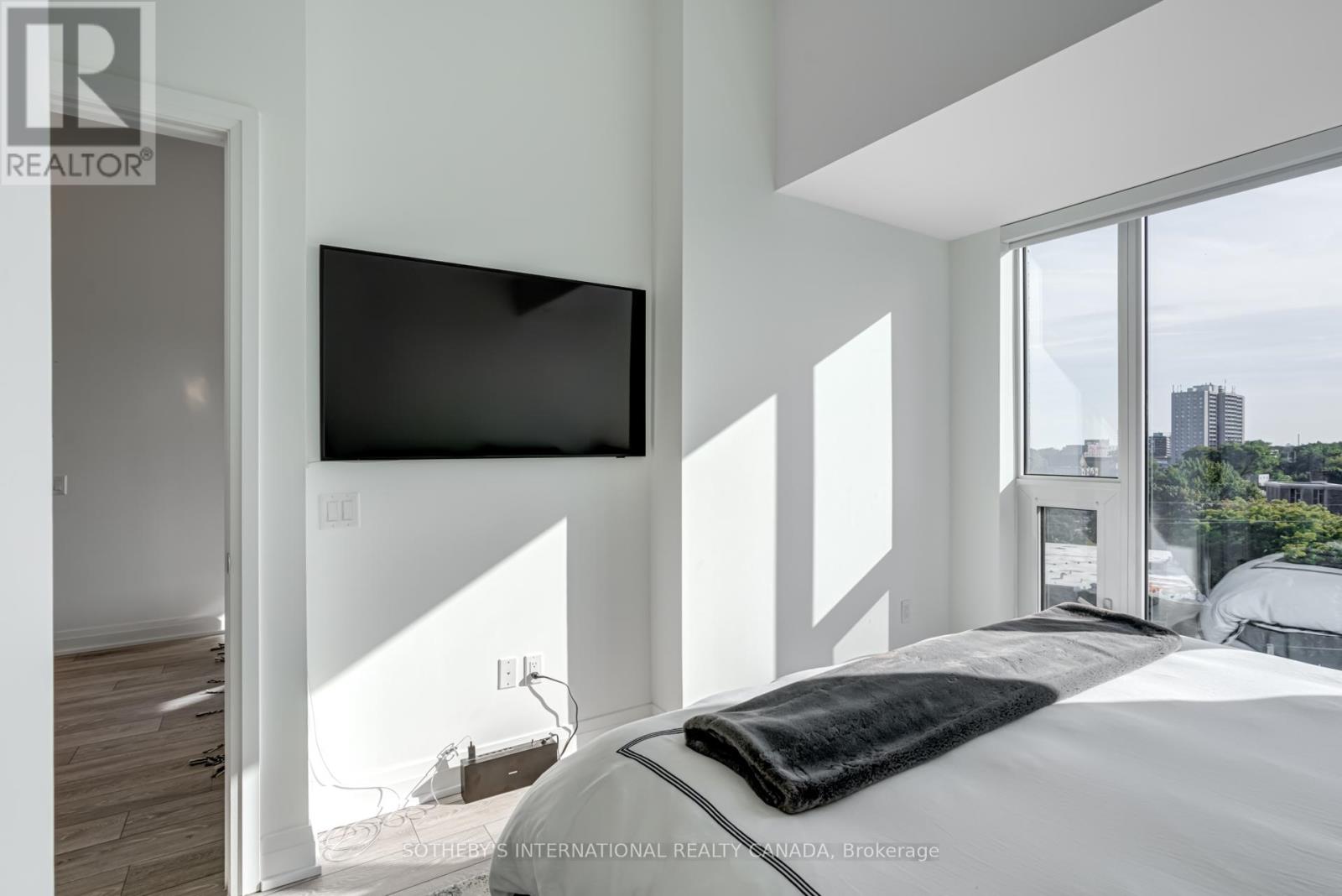 707 - 21 Park Street E, Mississauga (Port Credit), Ontario  L5G 0C2 - Photo 13 - W12392614