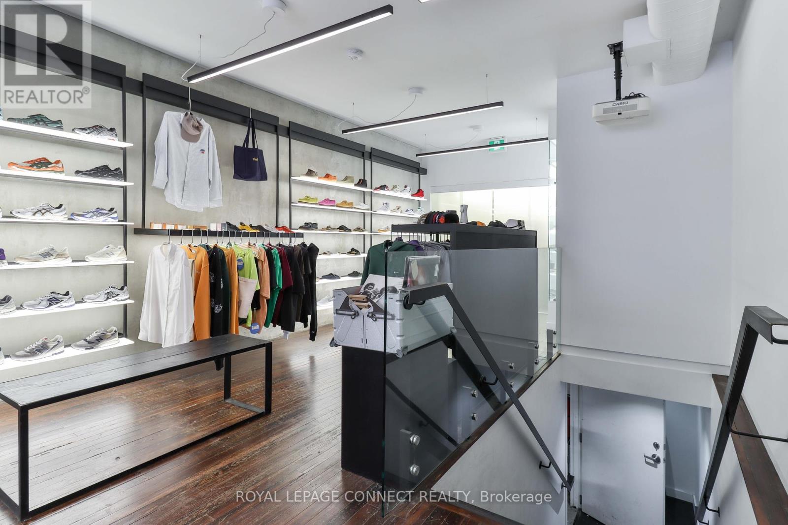 Main - 406 Roncesvalles Avenue, Toronto, Ontario  M6R 2M9 - Photo 13 - W12392710