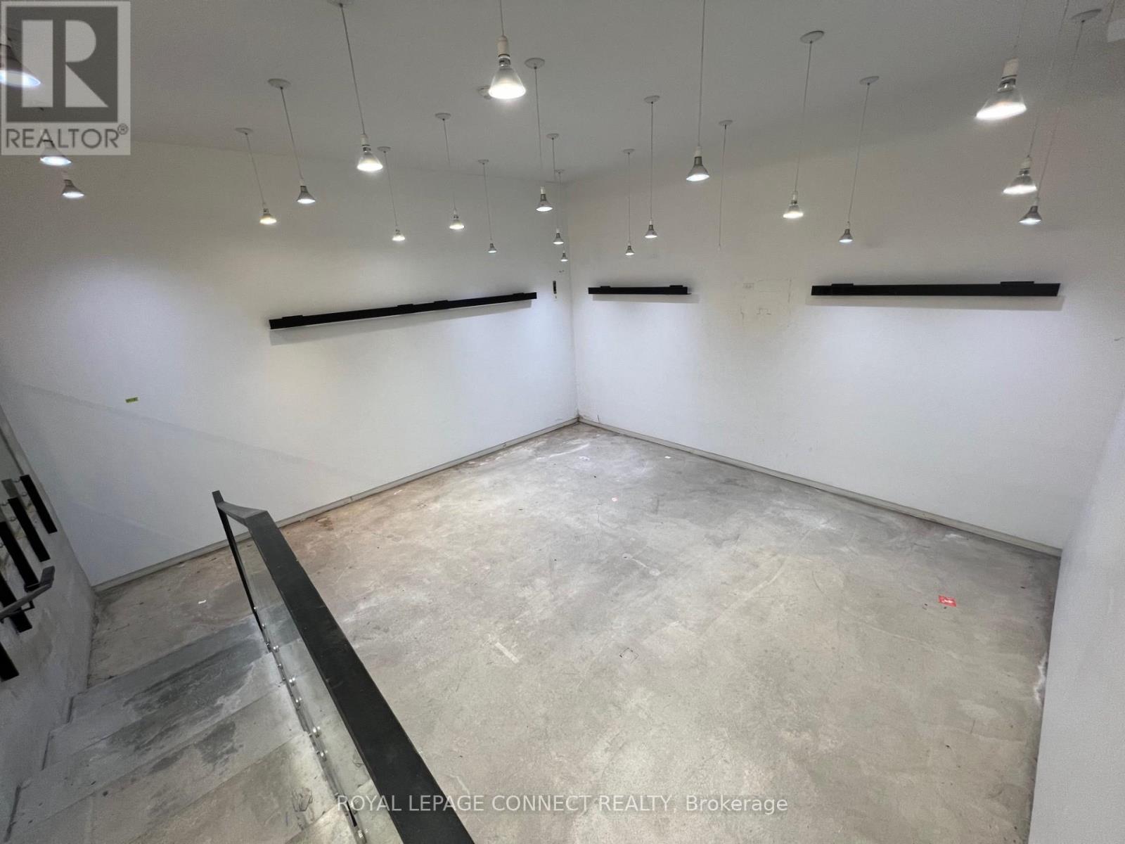 Main - 406 Roncesvalles Avenue, Toronto, Ontario  M6R 2M9 - Photo 22 - W12392710